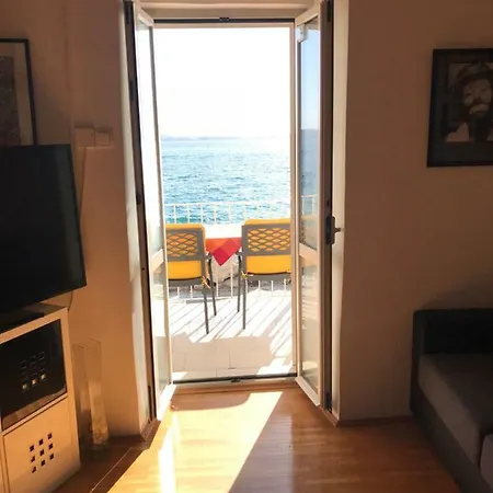 Apartma Zoya *